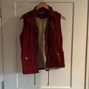 C'est Toi Women's Red Sleeveless Jacket